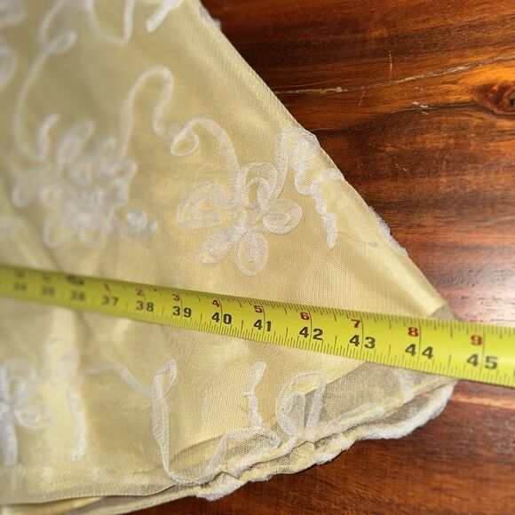 Masquerade mesh dress with 3-D floral appliqué spaghetti straps Size 9/10 EUC - Picture 15 of 16